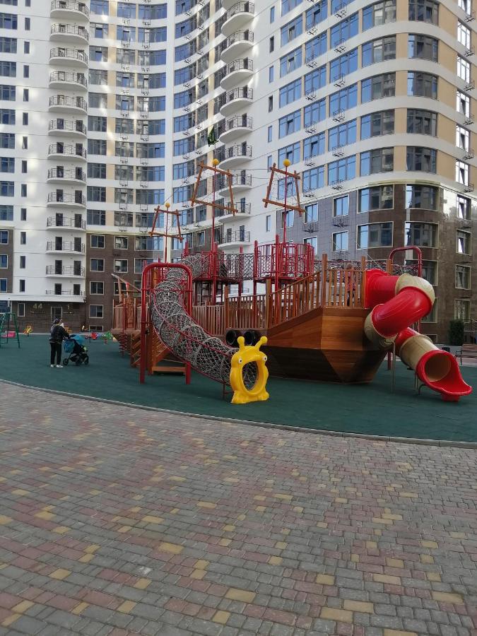 Апартаменты в Аркадии с террасой и прямым видом на море Одесса Экстерьер фото